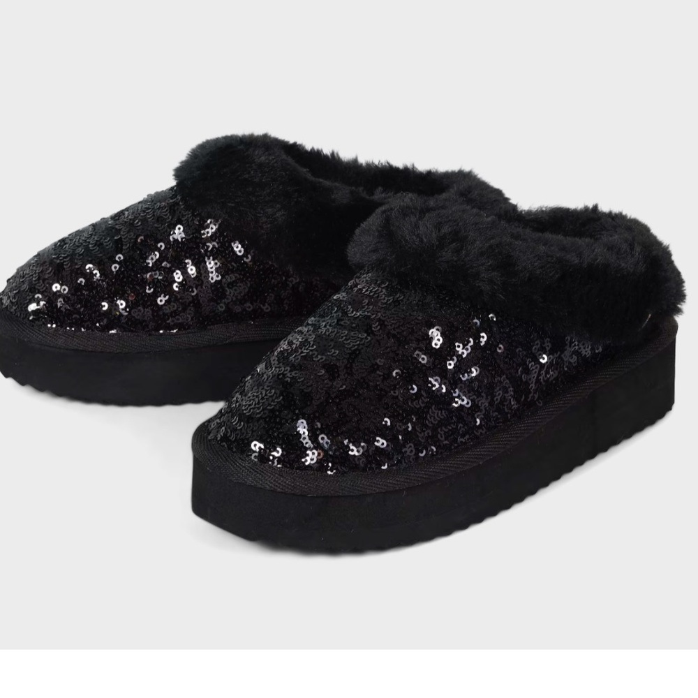 Sequin Slippers  SZ-4  Girls NWOT